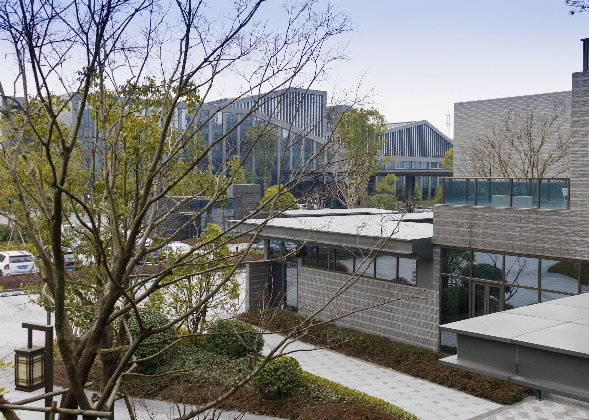 Hilton Ningbo Dongqian Lake Exterior photo