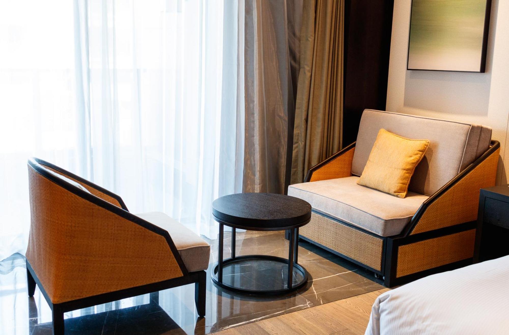 Hilton Ningbo Dongqian Lake Exterior photo