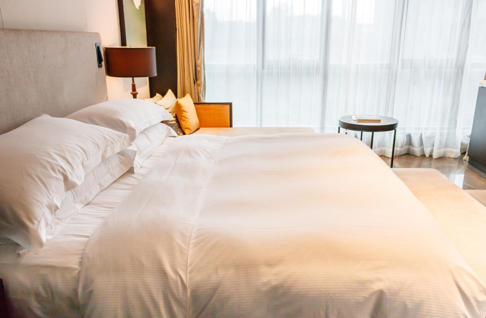 Hilton Ningbo Dongqian Lake Exterior photo