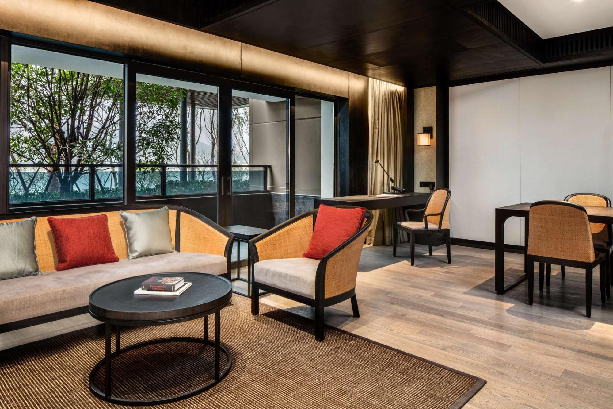 Hilton Ningbo Dongqian Lake Exterior photo