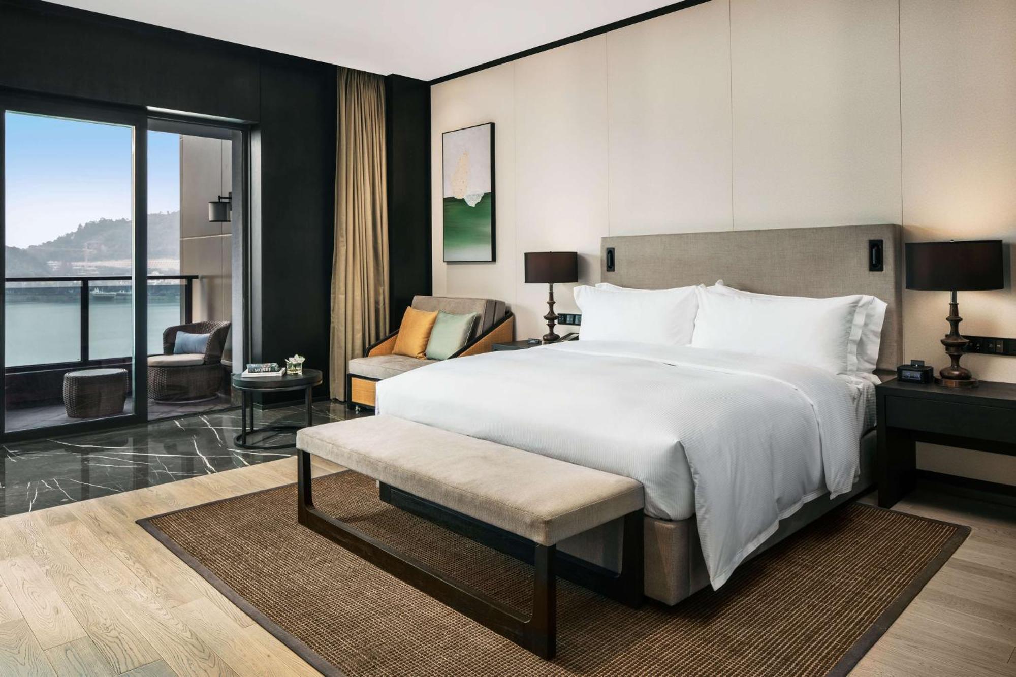 Hilton Ningbo Dongqian Lake Exterior photo