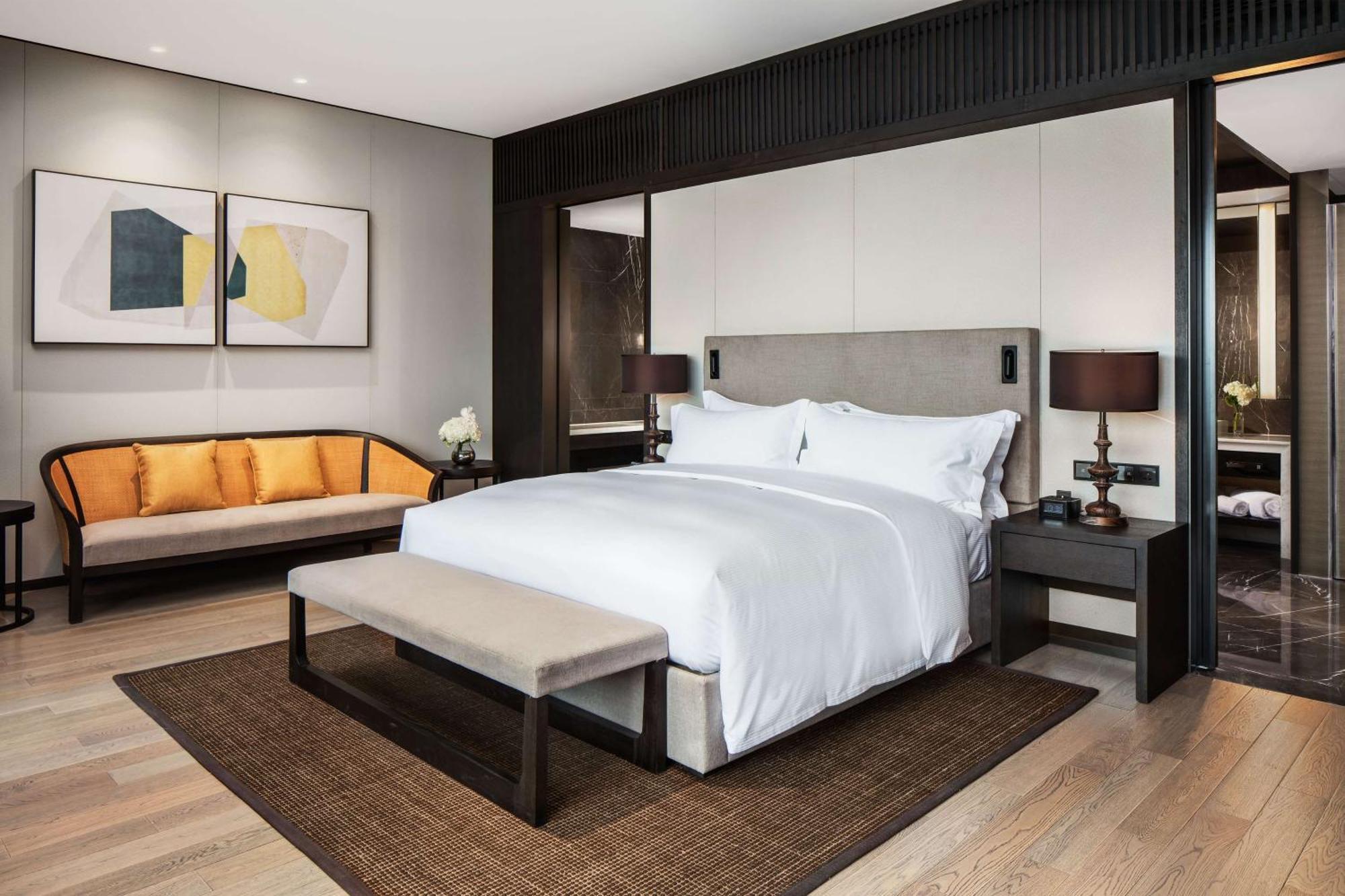 Hilton Ningbo Dongqian Lake Exterior photo
