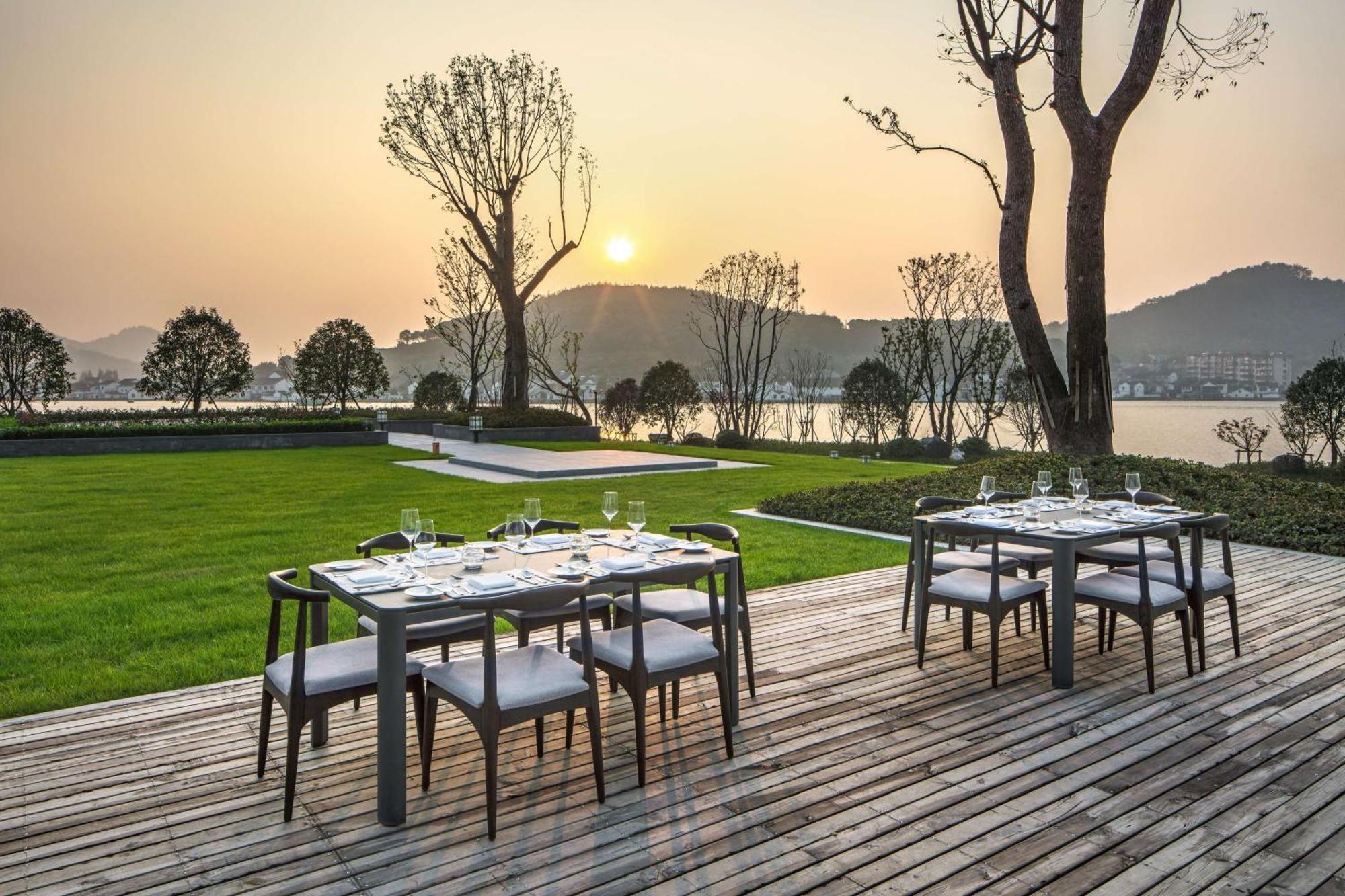 Hilton Ningbo Dongqian Lake Exterior photo