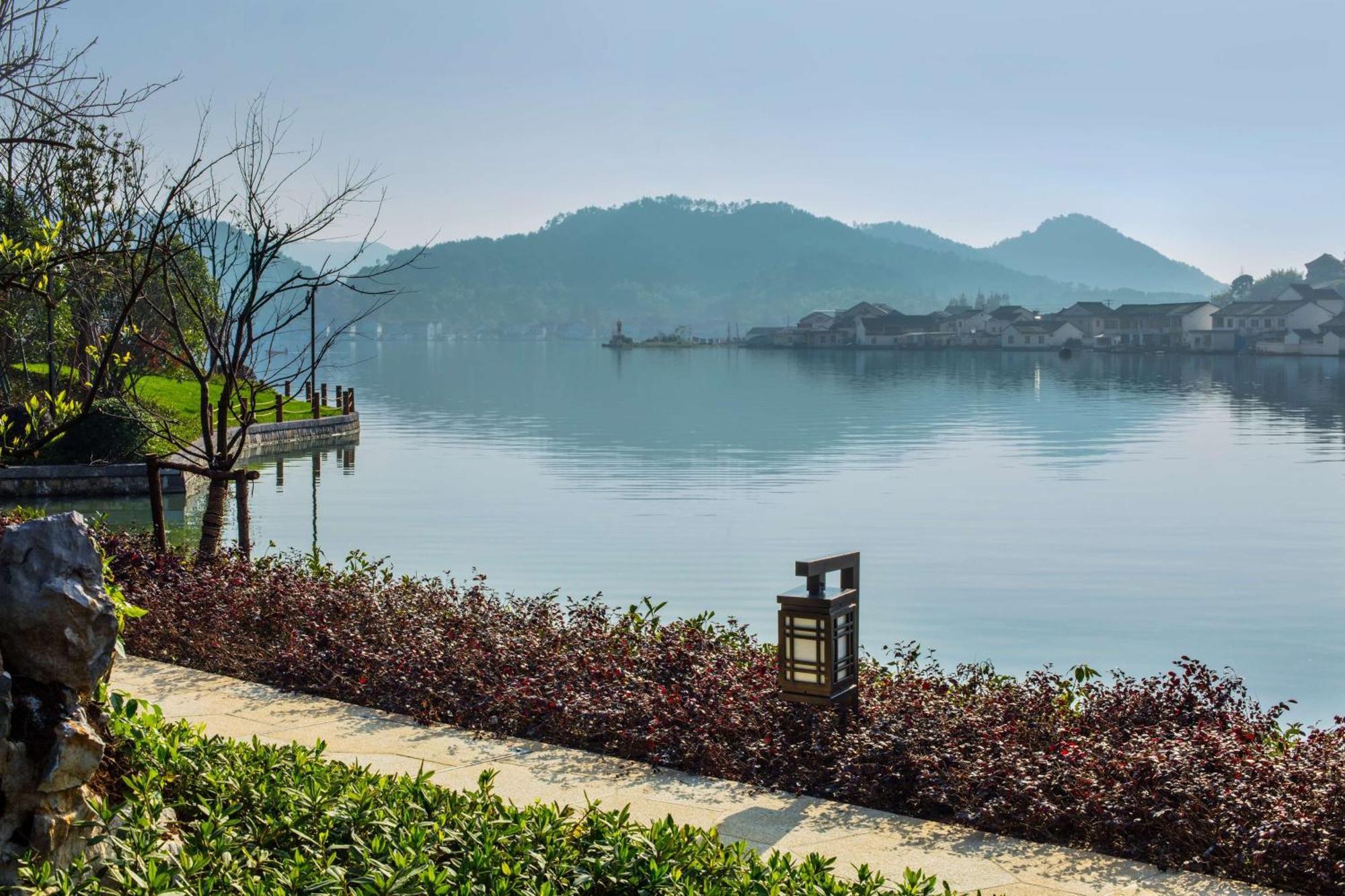 Hilton Ningbo Dongqian Lake Exterior photo